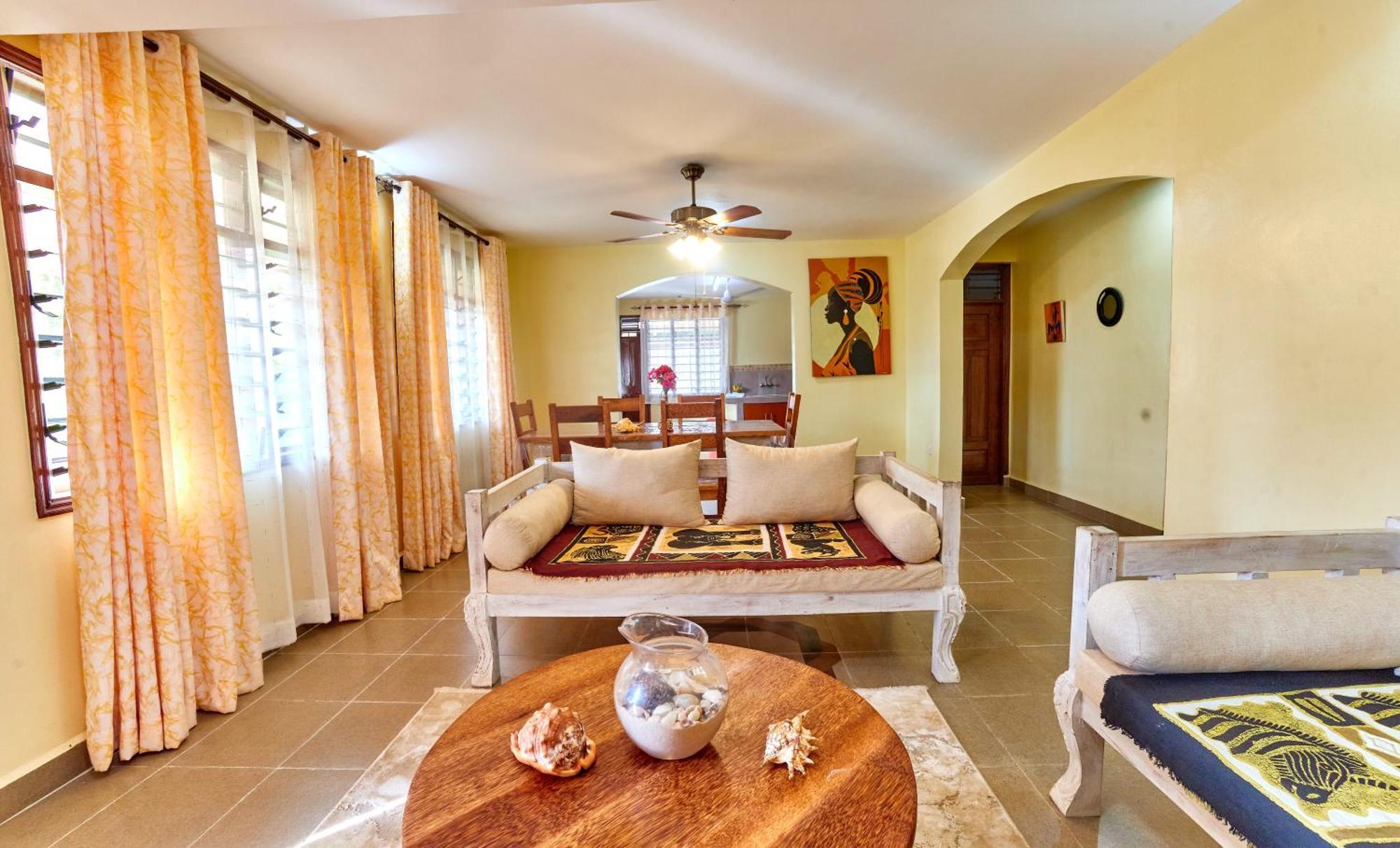 Diani Beach Gold Apartments Eksteriør bilde
