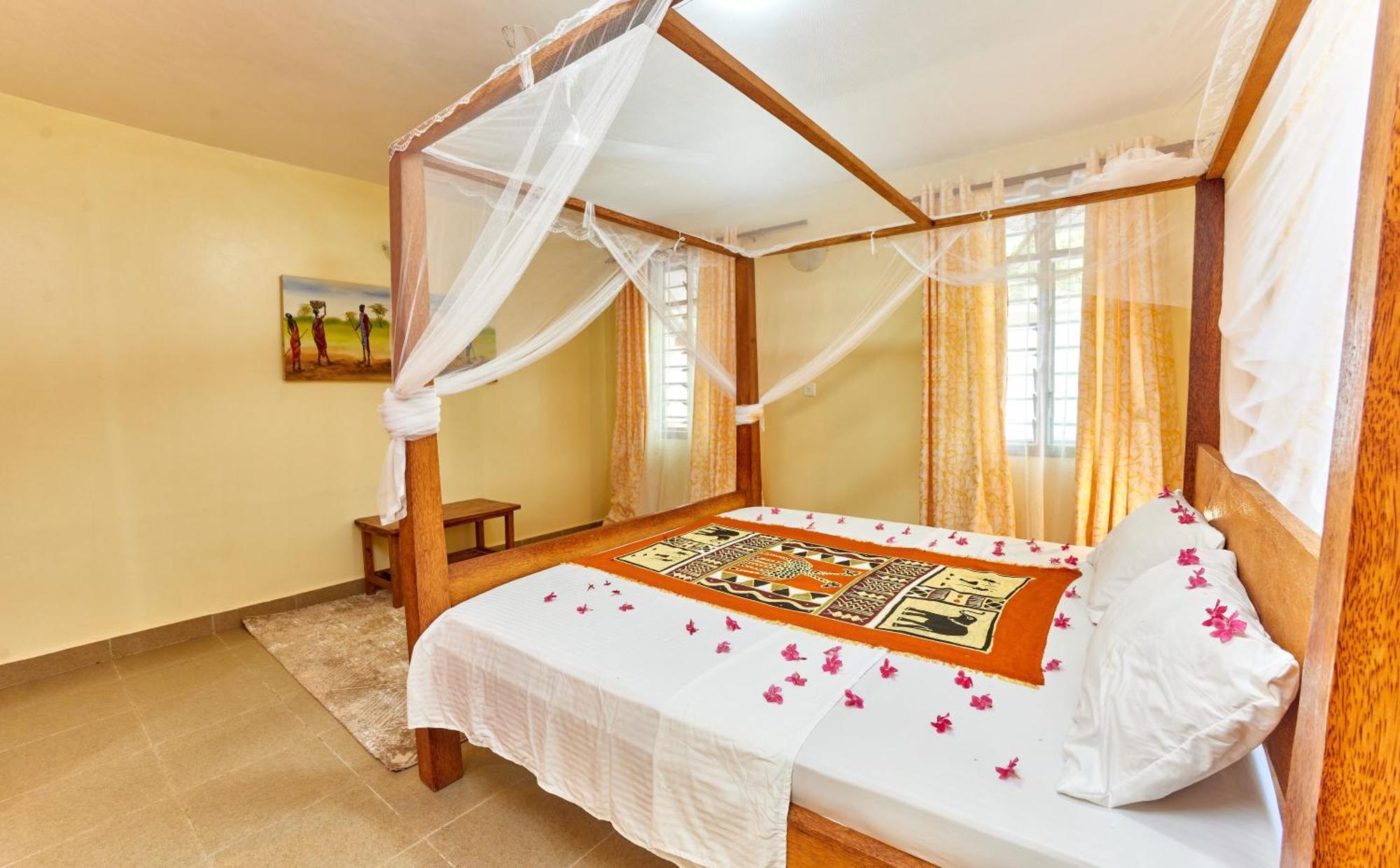 Diani Beach Gold Apartments Eksteriør bilde