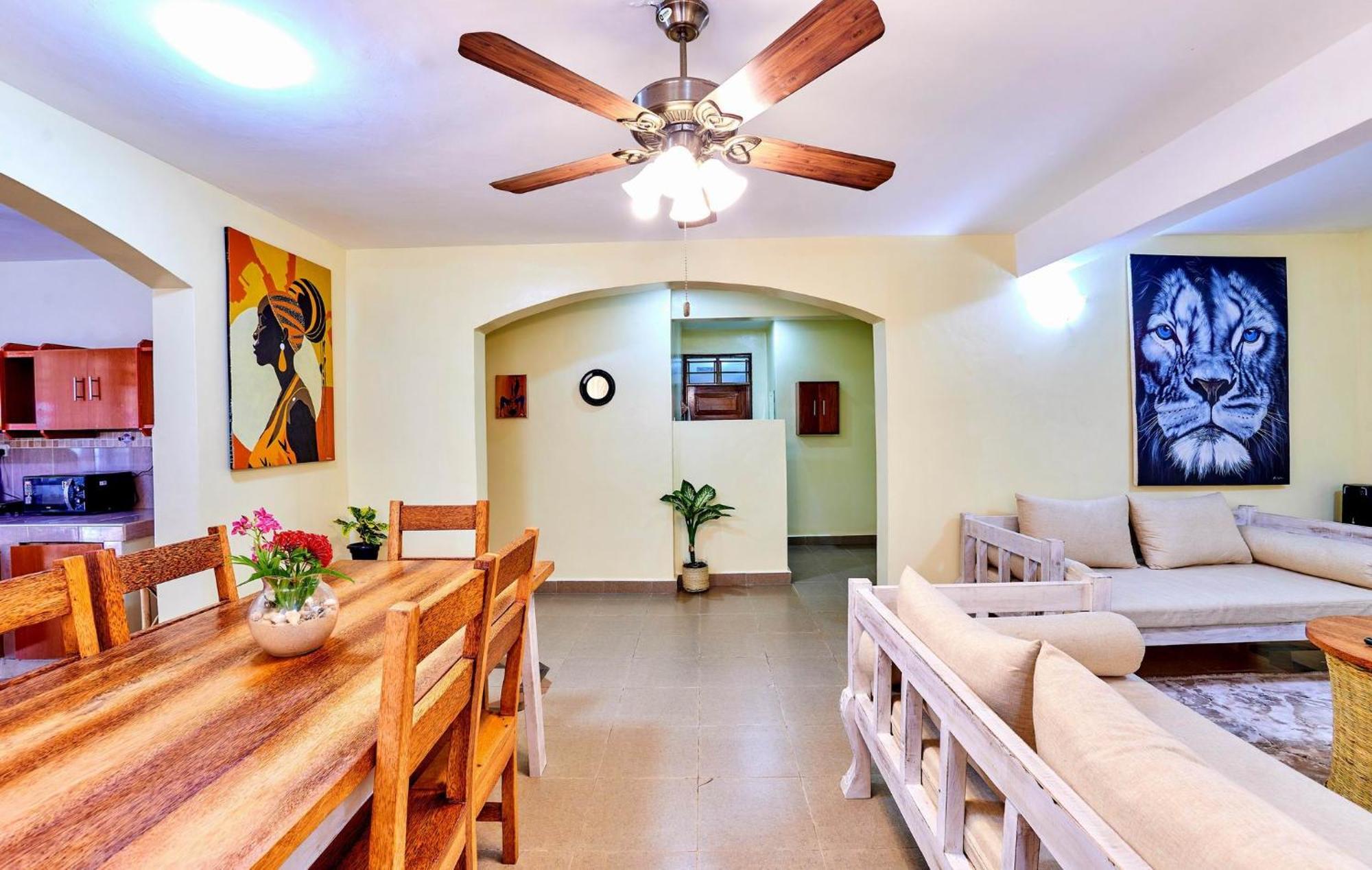Diani Beach Gold Apartments Eksteriør bilde