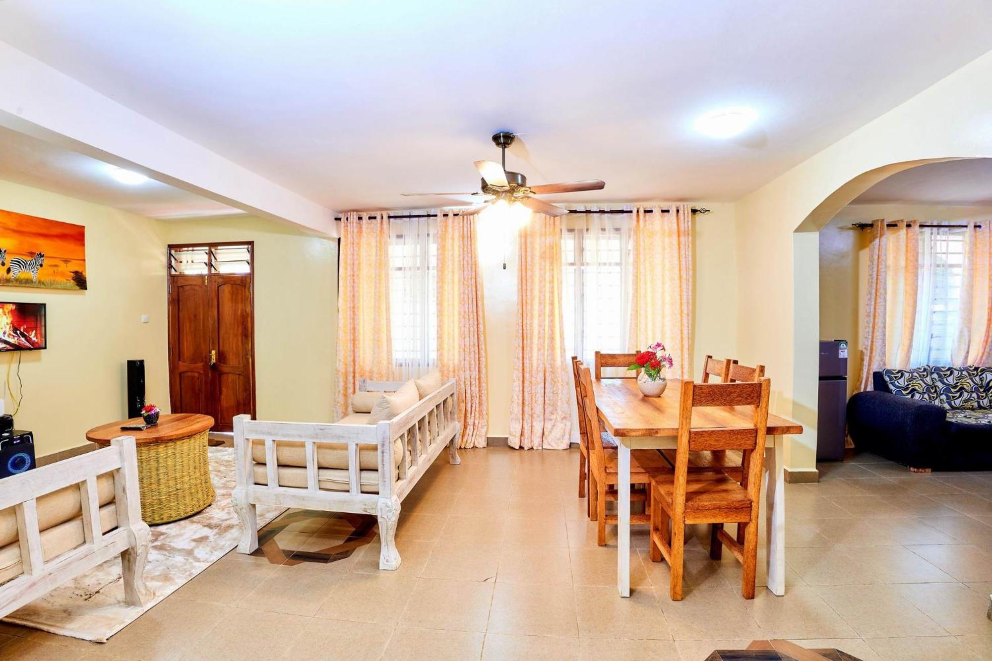 Diani Beach Gold Apartments Eksteriør bilde