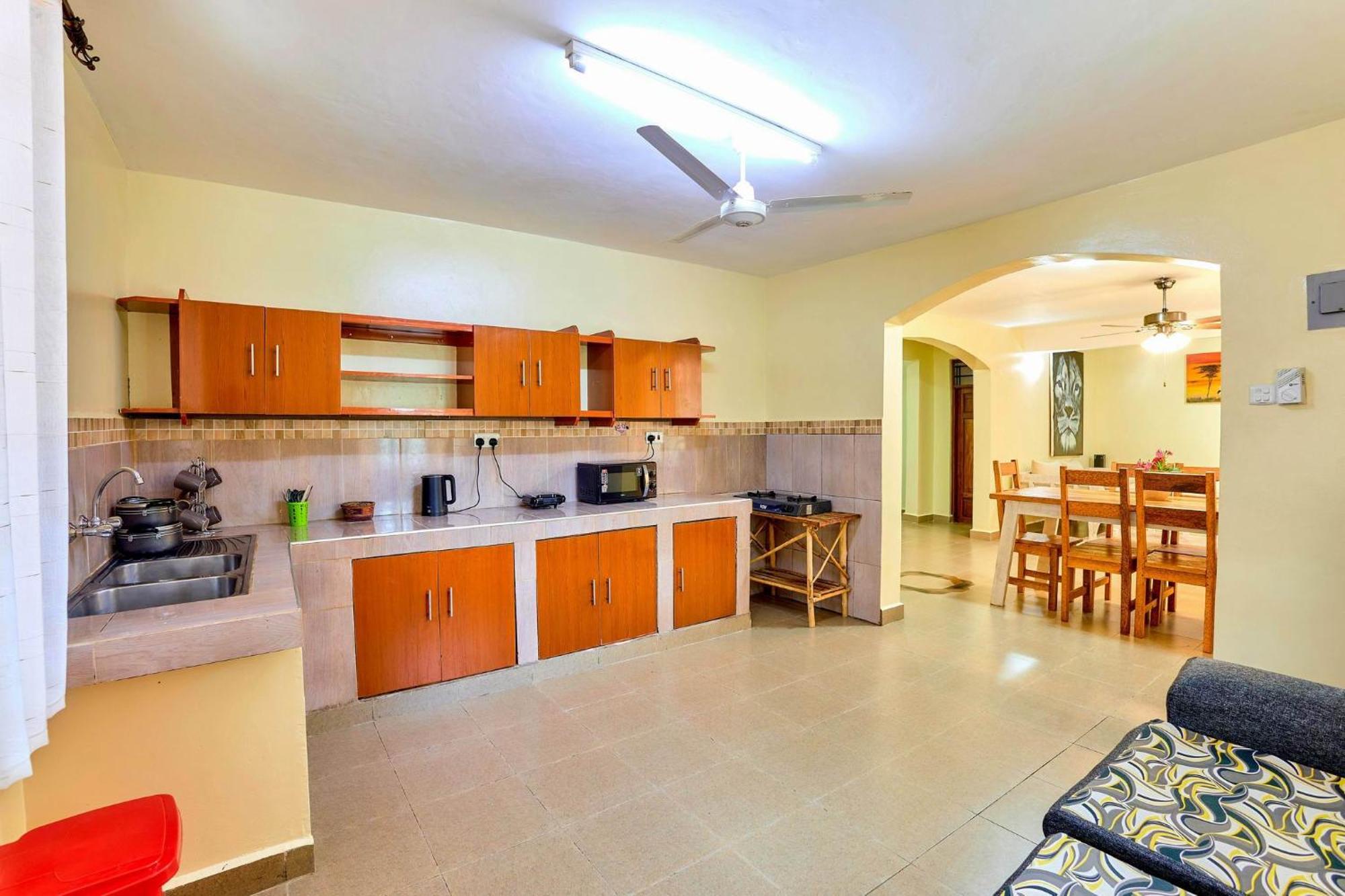 Diani Beach Gold Apartments Eksteriør bilde